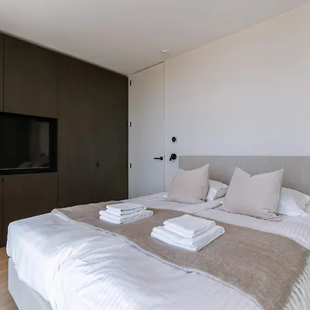 Huswell - Luxurious With 3 Terraces And Parking *